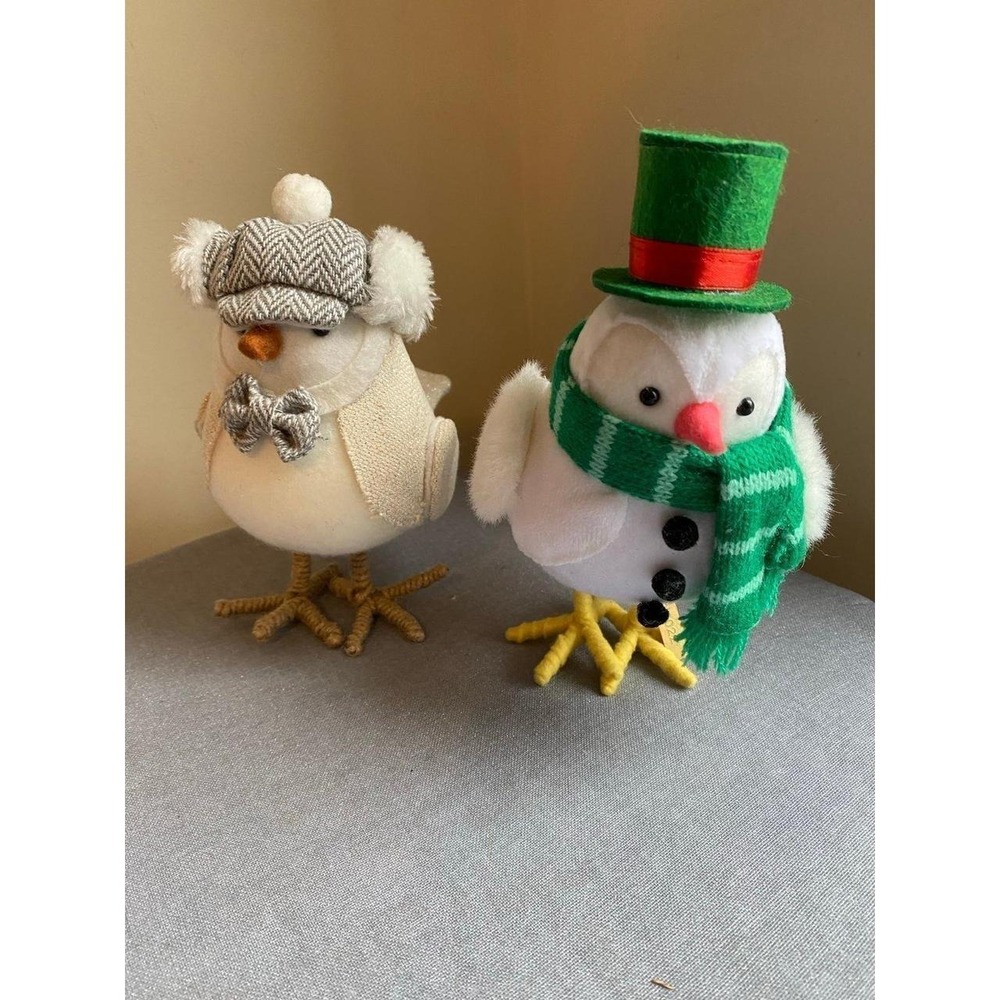Winter Birds Featherly Friends Sweater Lot Of 2 Decor sku31